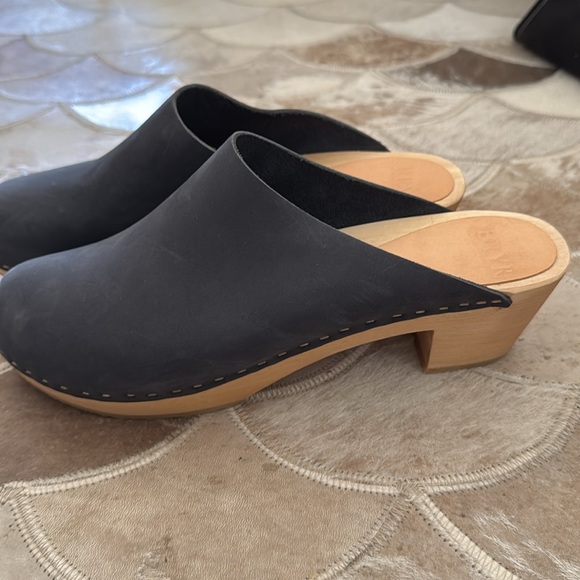 NWOB Bryr Clogs size 40 - Picture 2 of 4